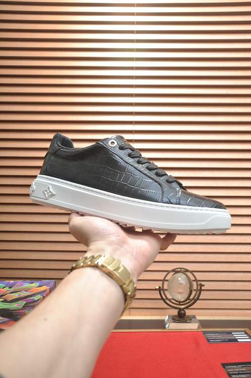 Picture of Louis Vuitton Shoes _SKULVsz38-44hnh020214971
